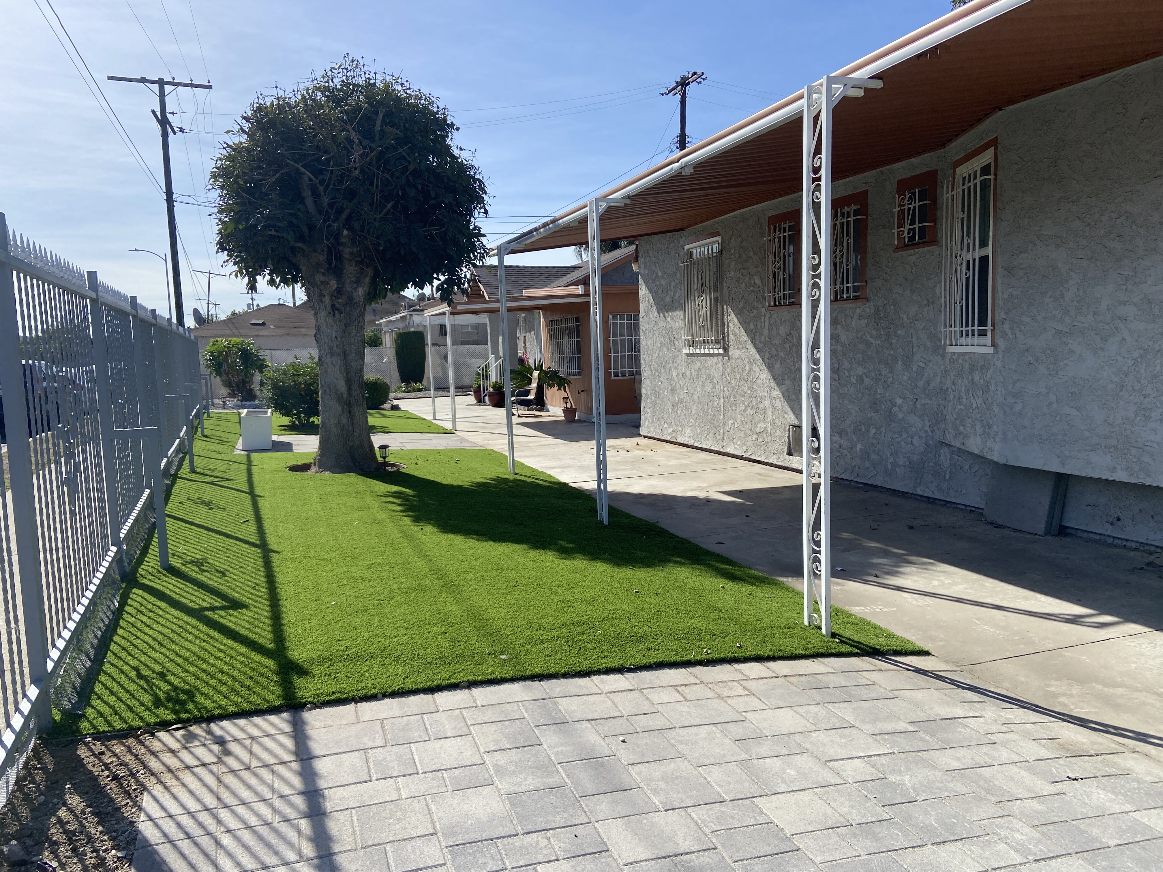 Turf with landscaping border